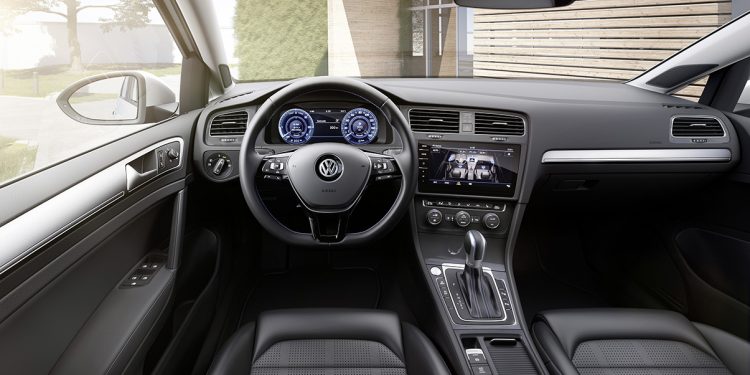 2017 Volkswagen e-Golf