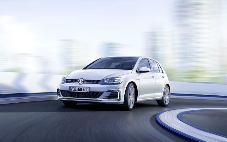 2017 Volkswagen Golf GTE