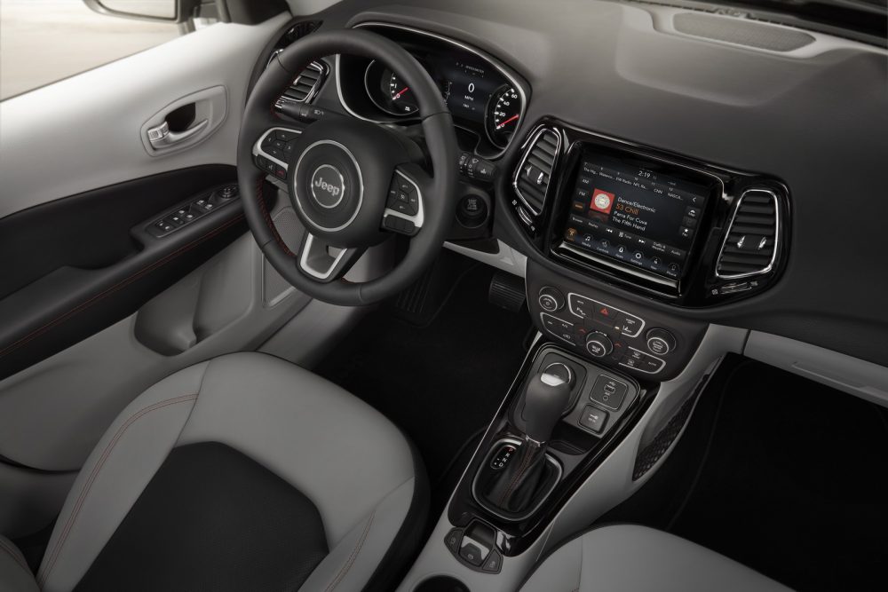 Novo Jeep Compass. Só chega em outubro mas nós já o testámos