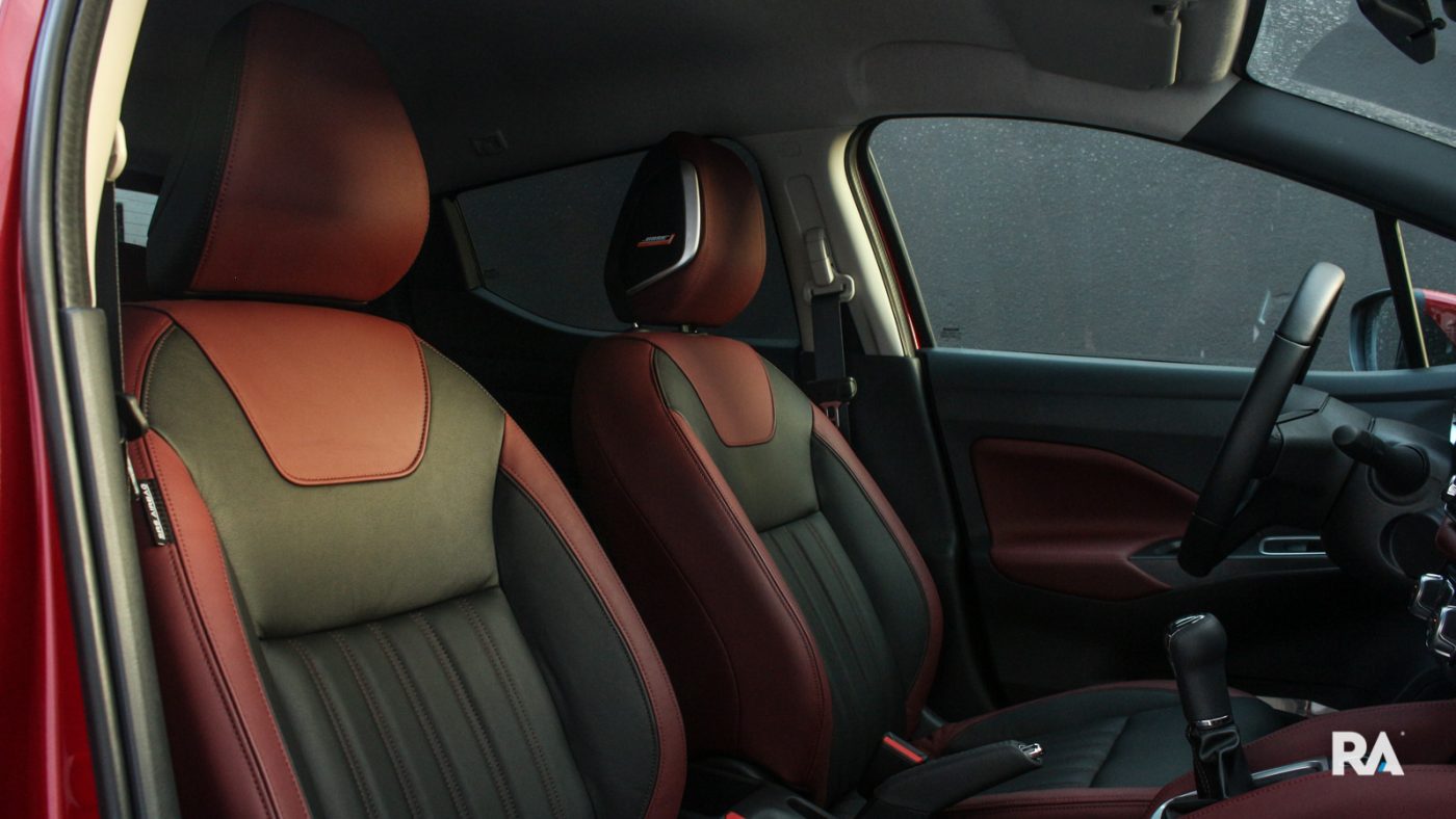 Nissan Micra IG-T interior