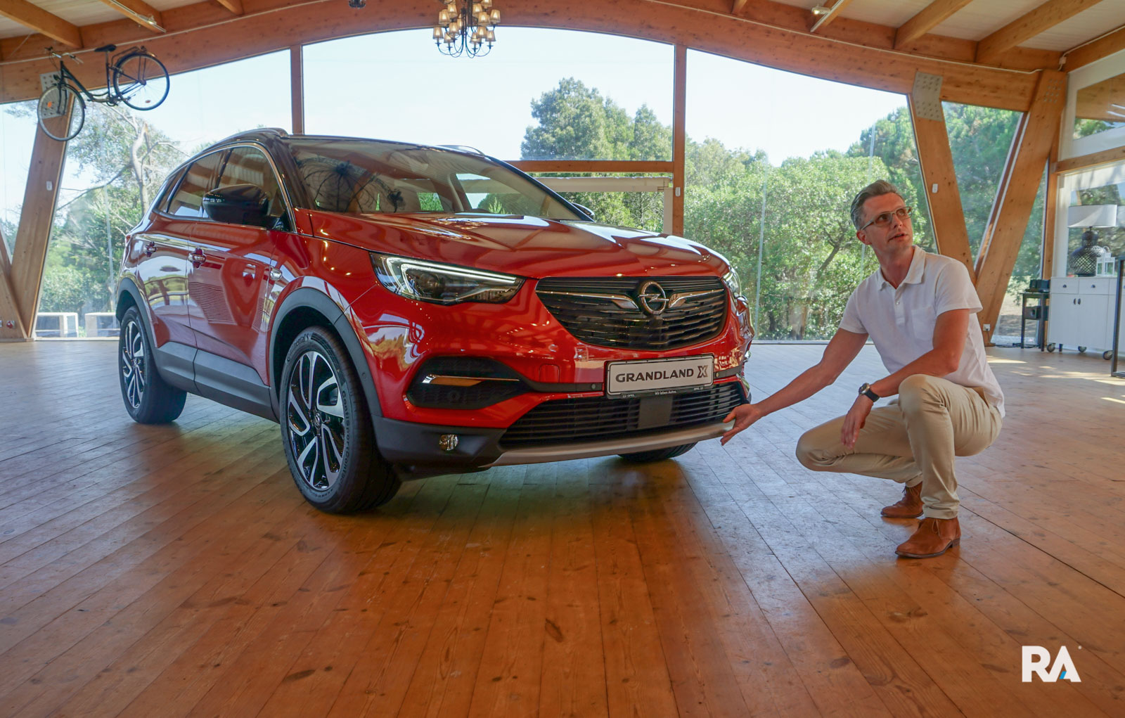 Fredrik Backman a descrever design do Opel Grandland X 