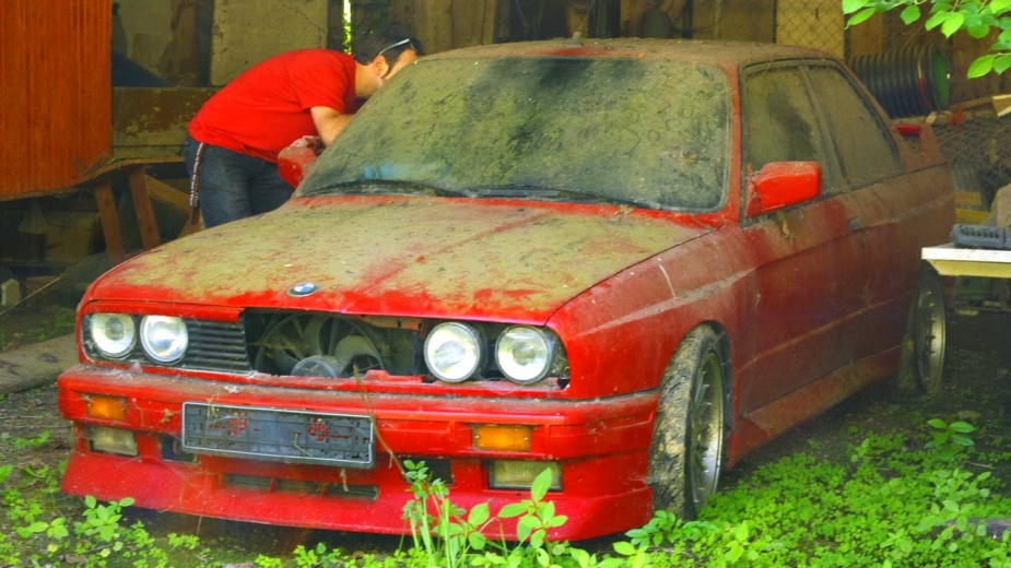 BMW M3 e30 abandonado