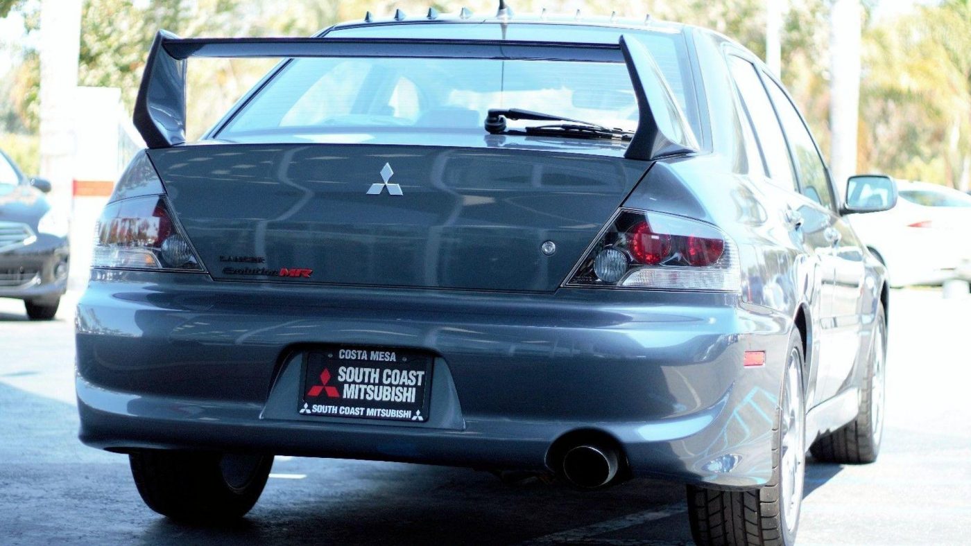 Mitsubishi Lancer Evo IX de 2006, com 15 km, à venda