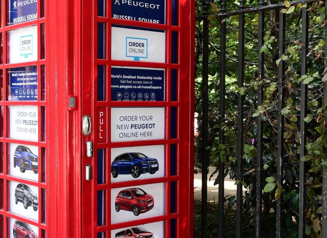 Peugeot micro stand - cabina telefónica