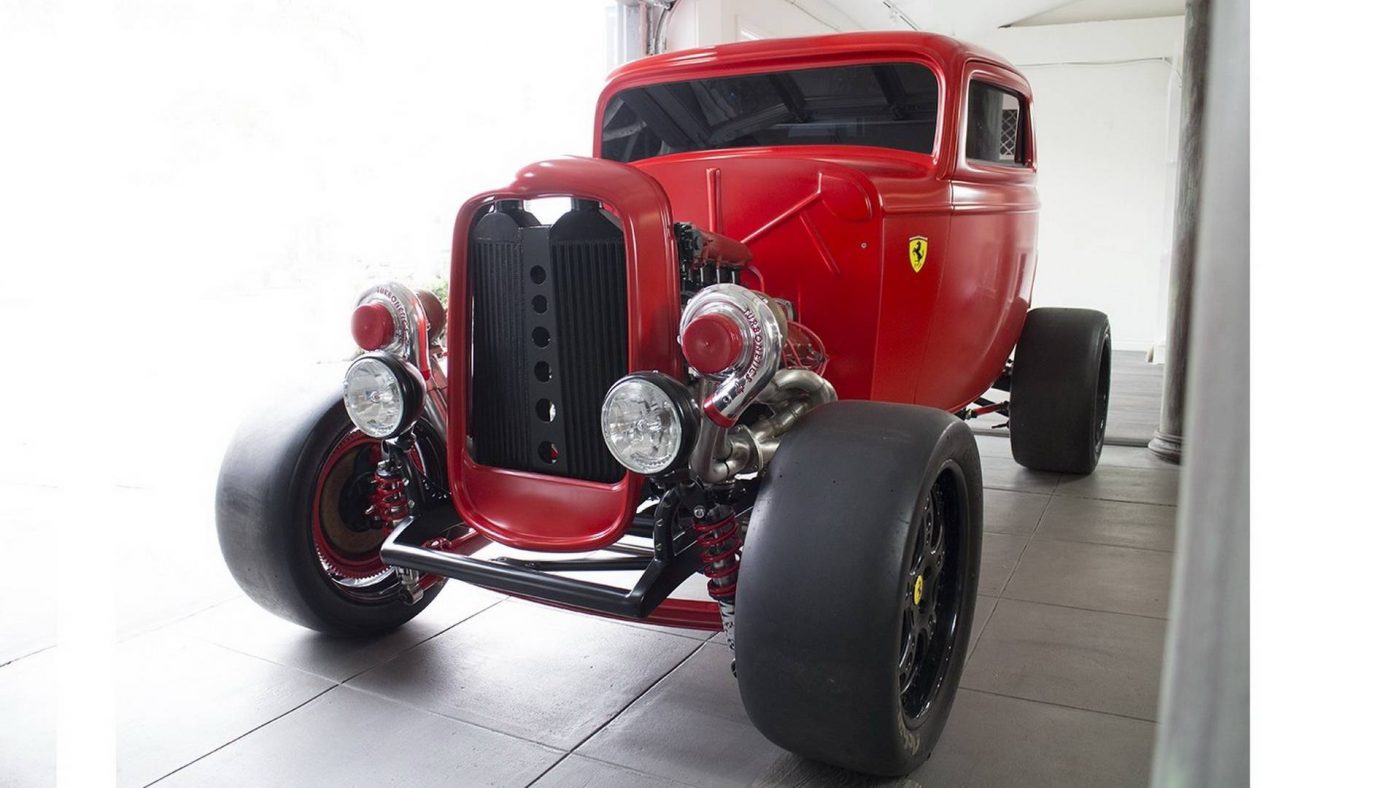 Hot Rod - Ford de 1932 com Ferrari V8 Twin Turbo