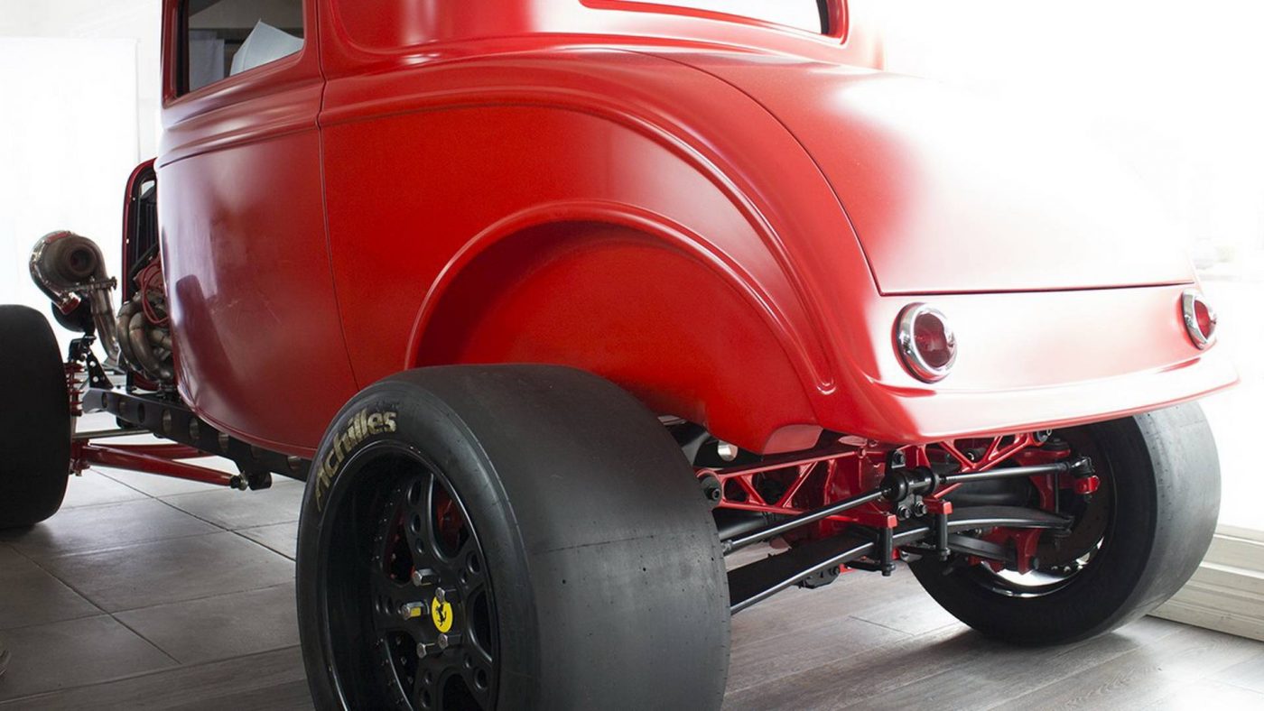 Hot Rod - Ford de 1932 com Ferrari V8 Twin Turbo