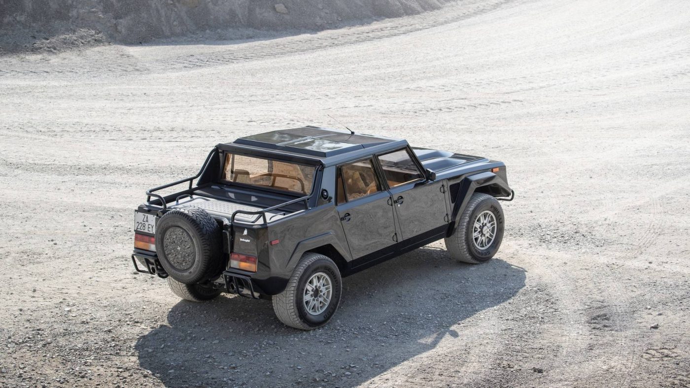 Lamborghini LM002