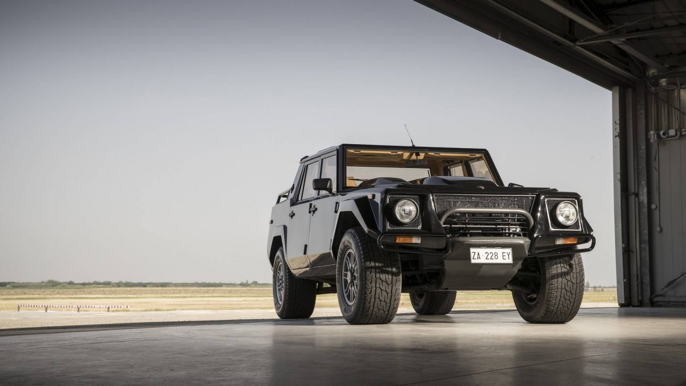 Lamborghini LM002