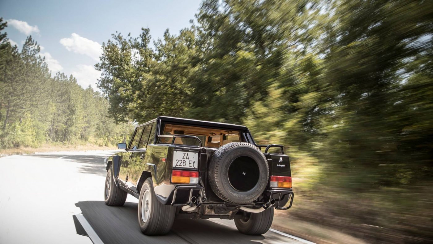 Lamborghini LM002