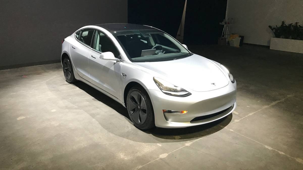 Tesla Model 3 vendido no Craiglist