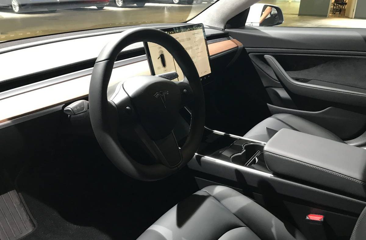 Tesla Model 3 vendido no Craiglist