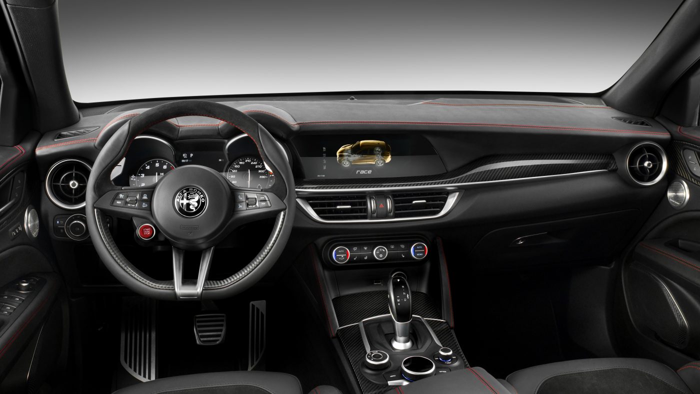 Alfa Romeo Stelvio Quadrifoglio interior