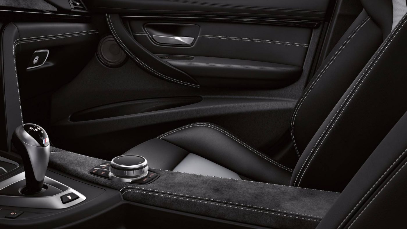 BMW M3 CS - pormenor interior