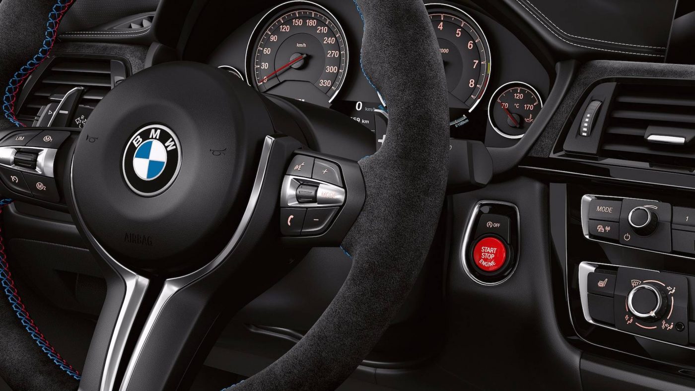 BMW M3 CS - pormenor interior