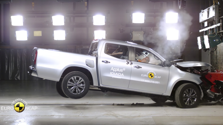 Mercedes-Benz Classe X — atinge cinco estrelas no Euro NCAP