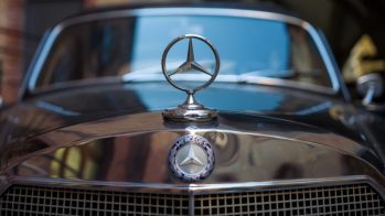 Mercedes-Benz — símbolo