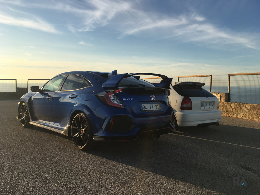 Honda Civic Type R FK8 vs EK9