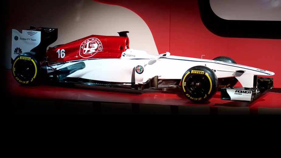 Alfa Romeo Sauber F1 Team — monolugar decorado com as novas cores