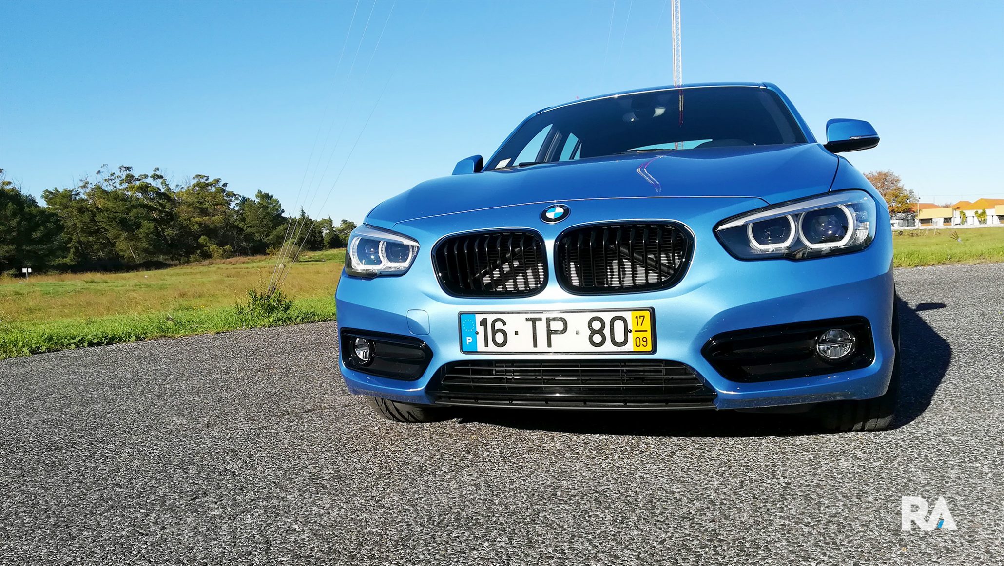 BMW 116d. Precisamos mesmo de pequenos familiares com