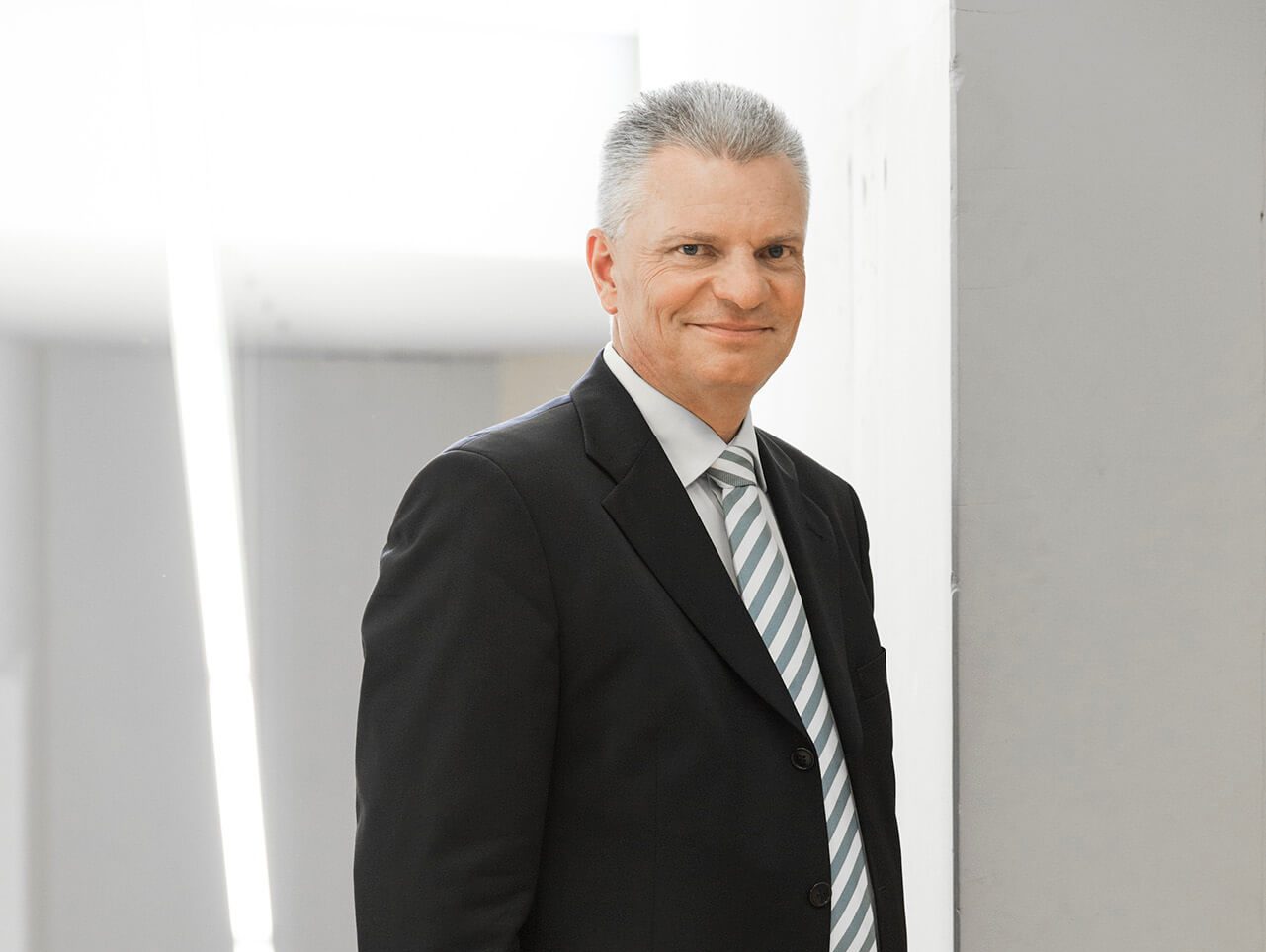 Claus Emmelmann, diretor da Fraunhofer IAPT, que comprou a Laser Zentrum Nord
