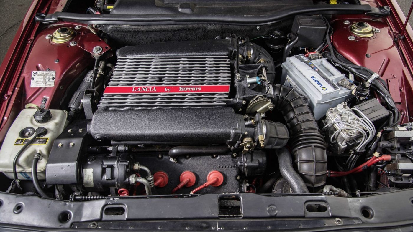Lancia Thema 8.32 by Ferrari — motor