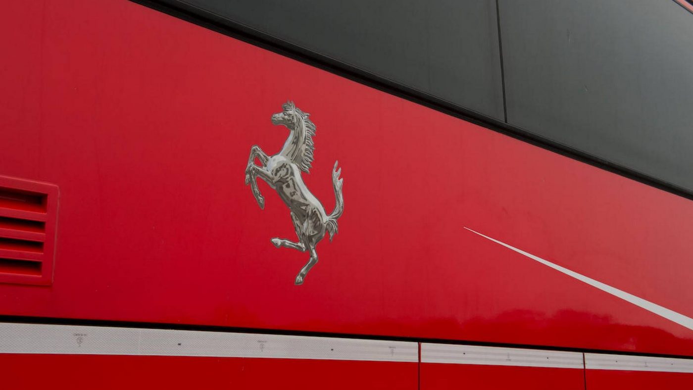 Autocarro Scuderia Ferrari