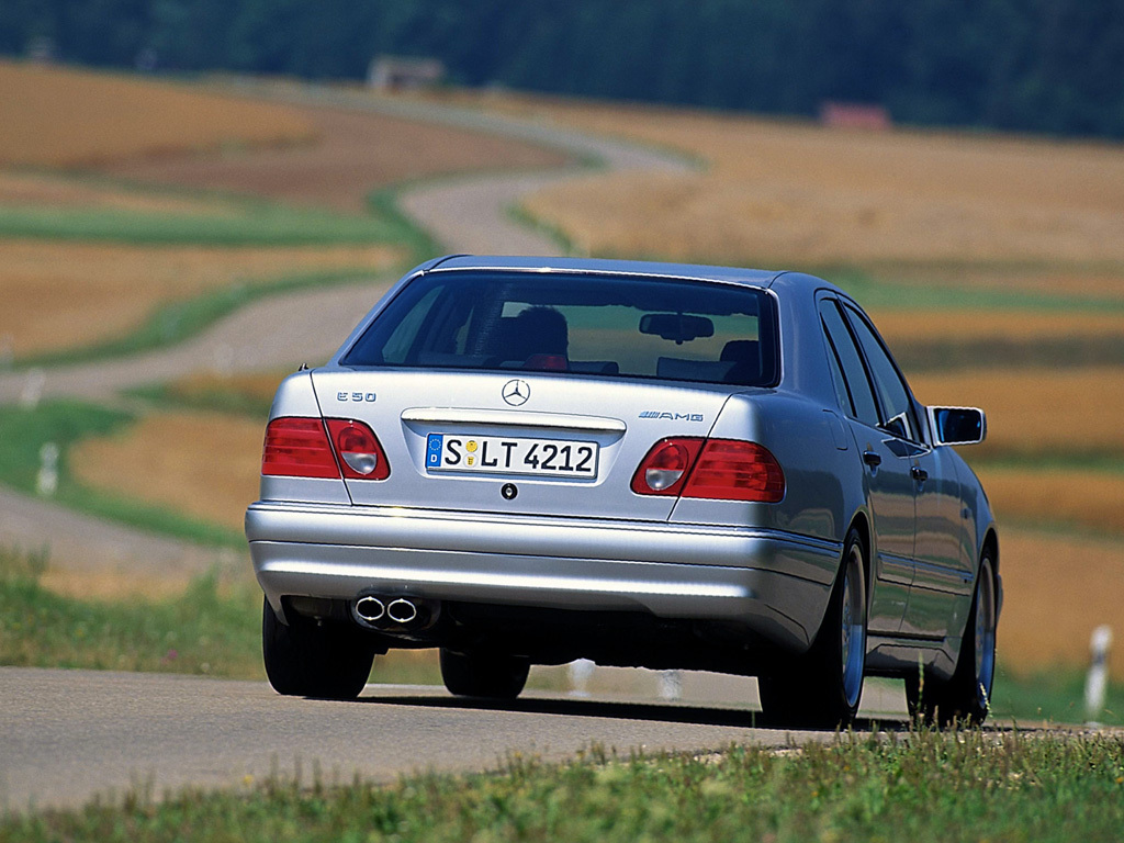 Mercedes-Benz E 50 AMG