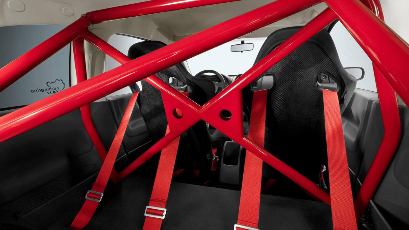 Renault Megane RS R26.R com roll cage