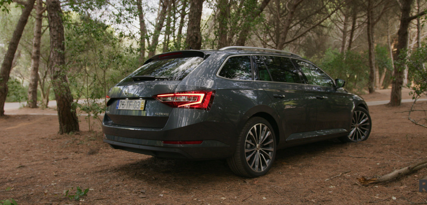 Skoda Superb Break Review teste