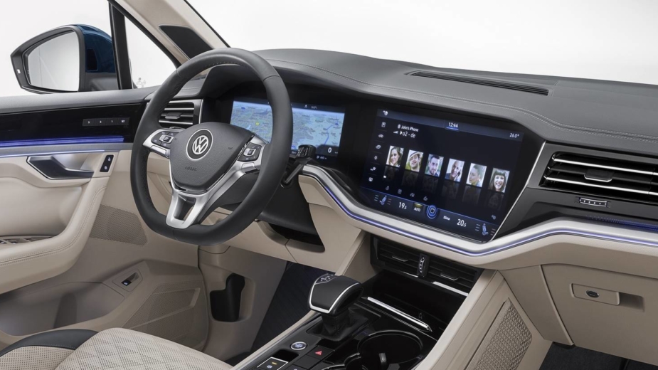 Volkswagen Touareg interior