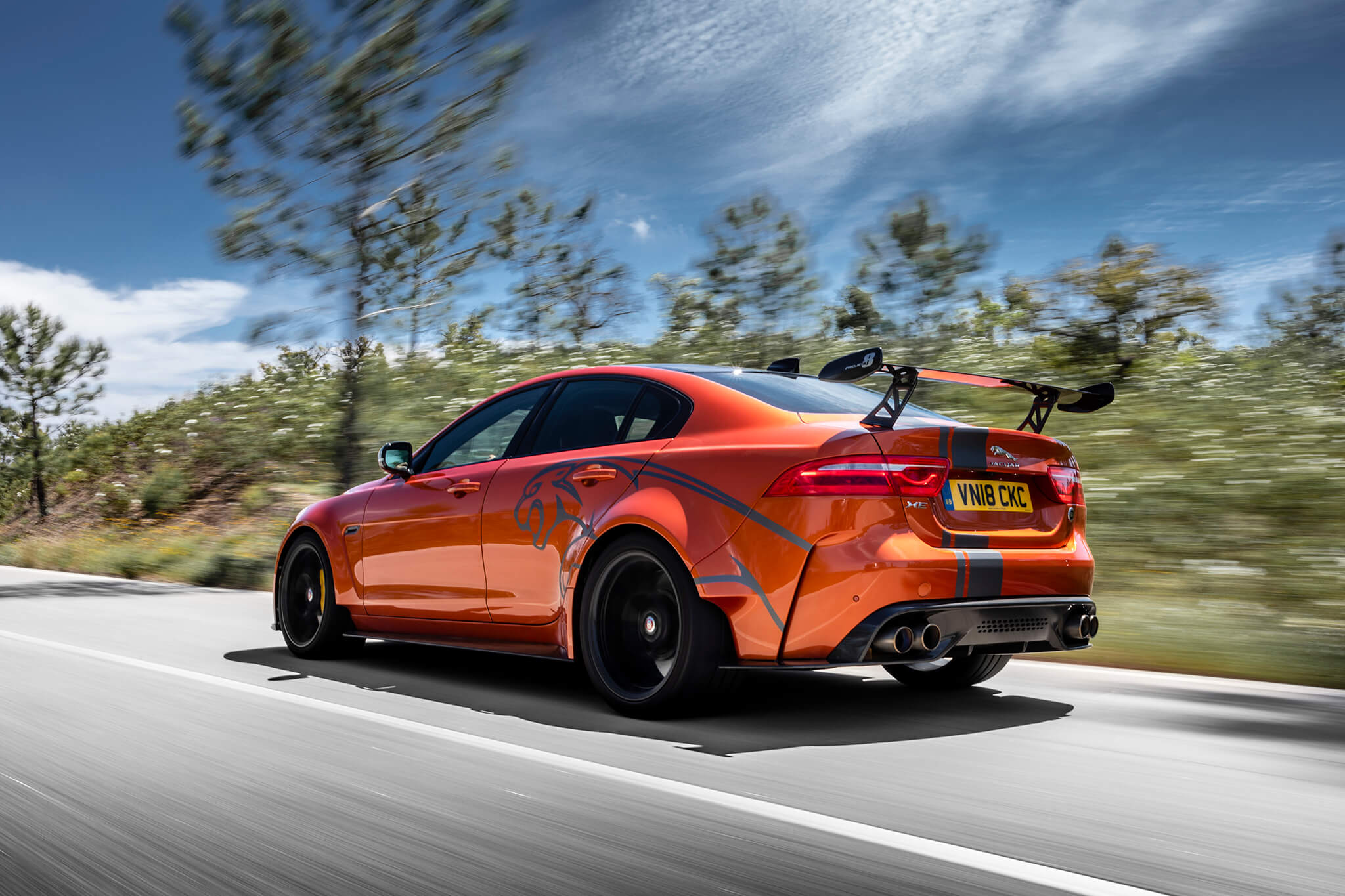 Jaguar XE SV Project 8