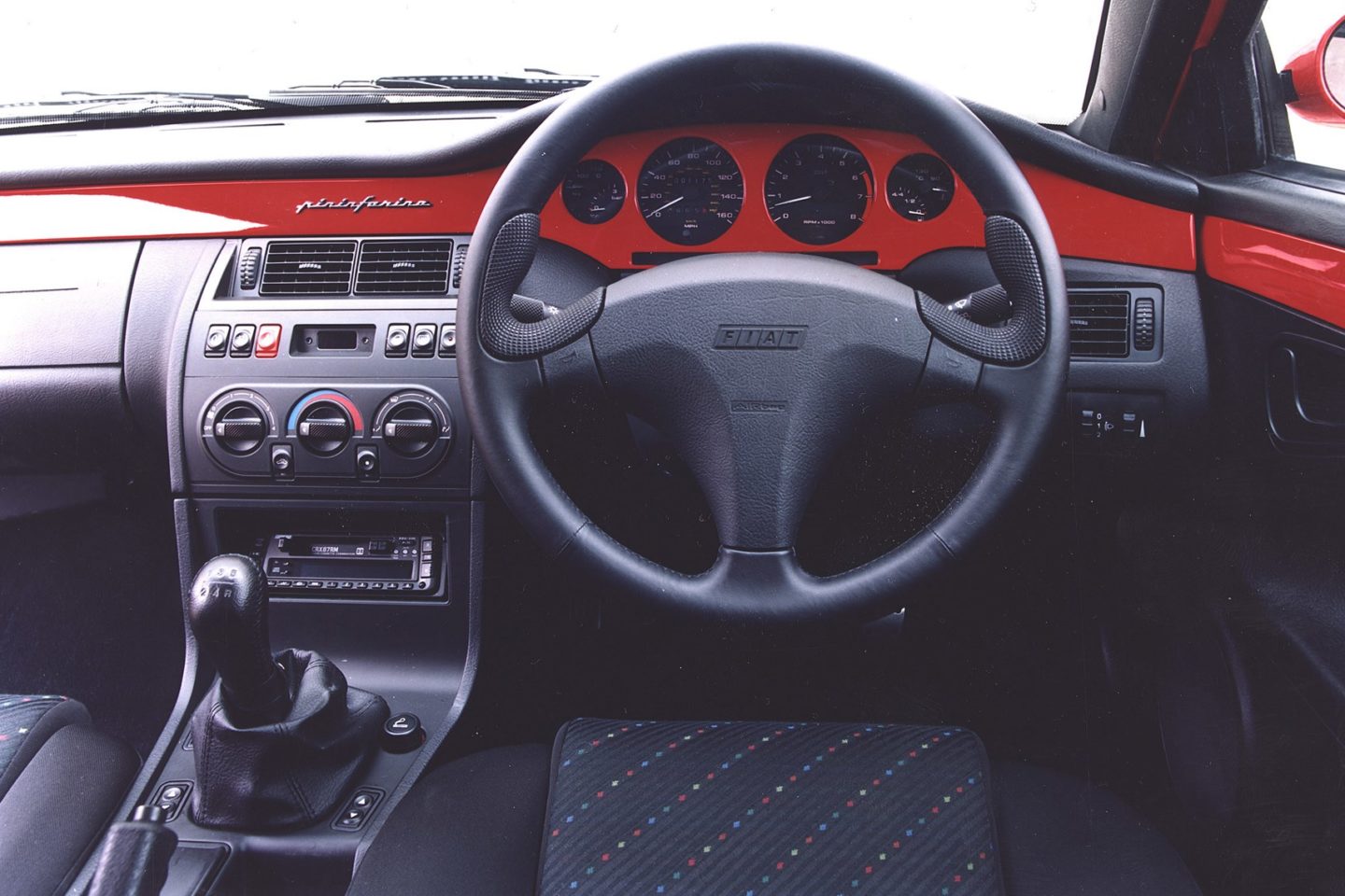 Fiat Coupé, painel de instrumentos