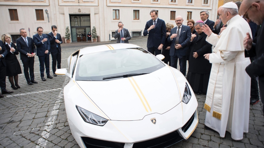 Lamborghini Huracan Papa Francisco 2018