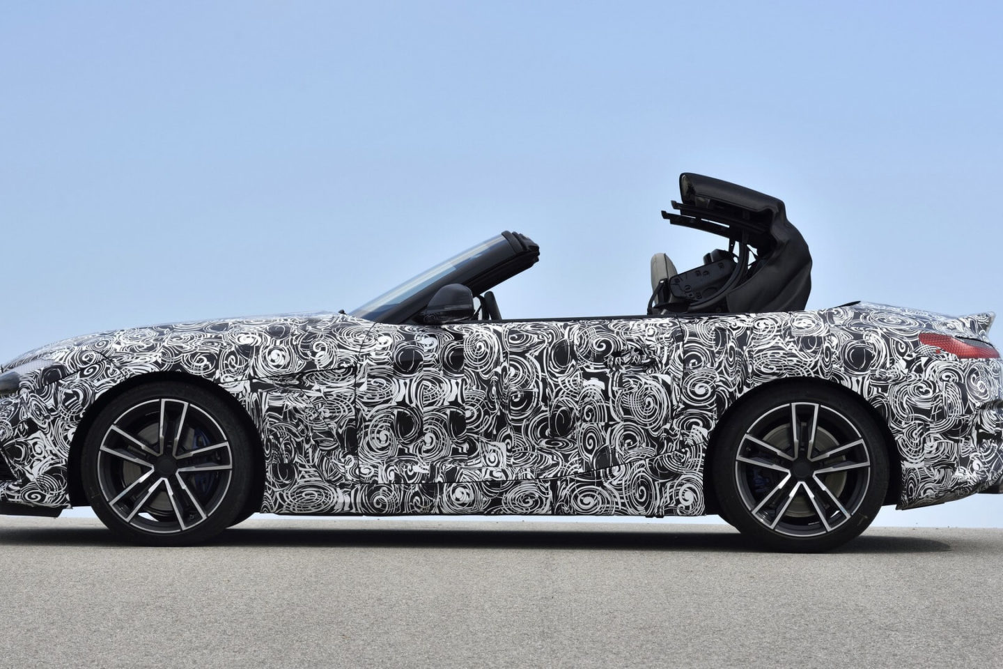 BMW Z4 2019 Camuflado