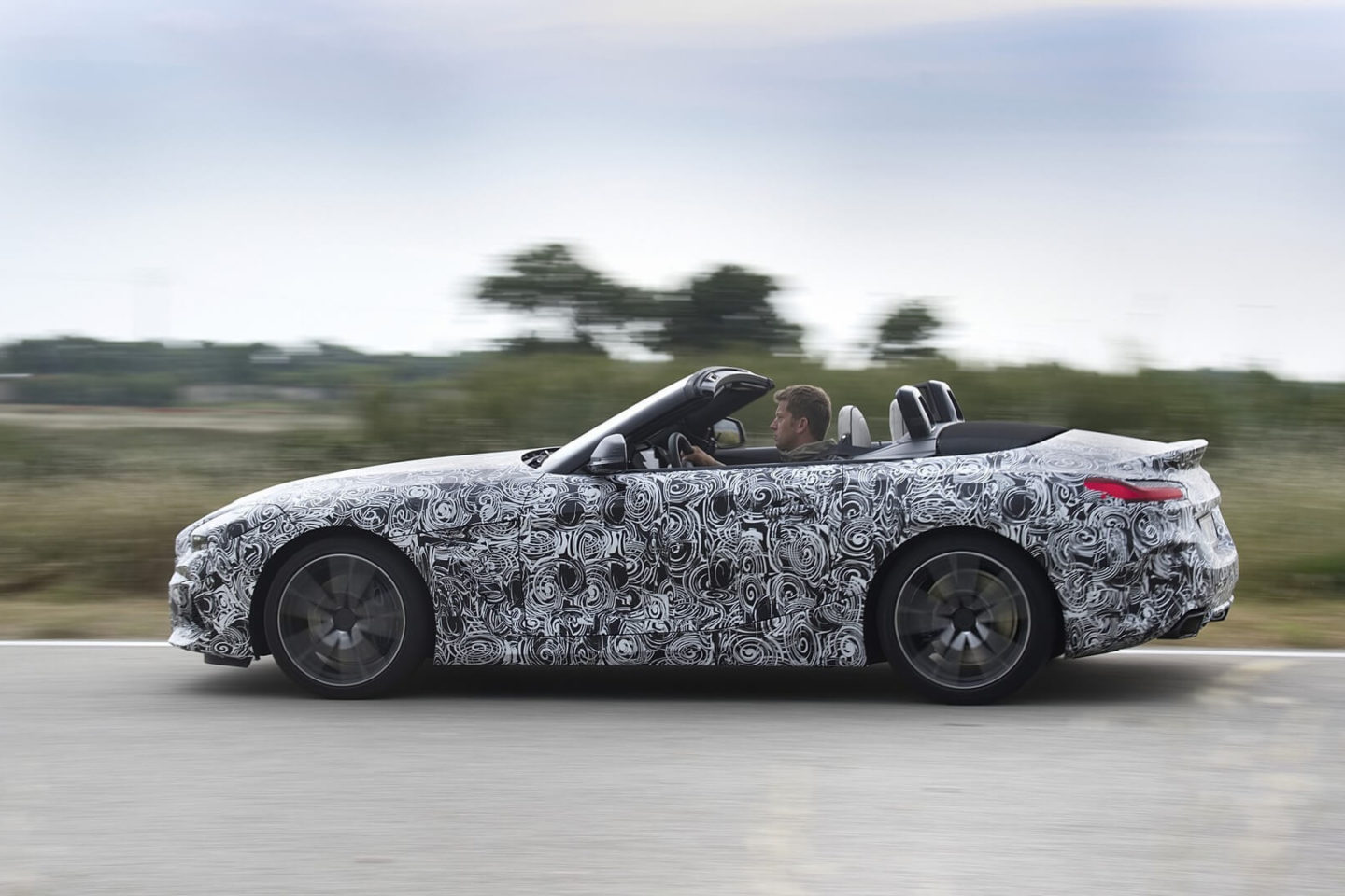 BMW Z4 2019 Camuflado