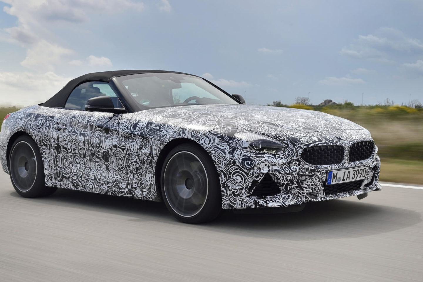 BMW Z4 2019 Camuflado