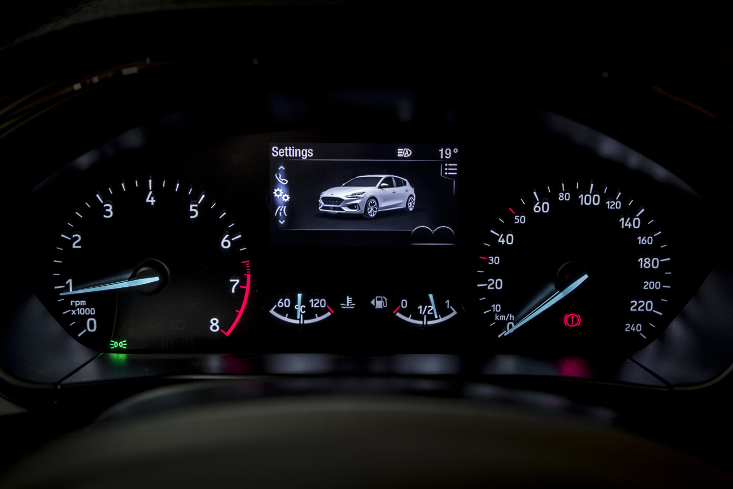 Interior do novo Ford Focus (ST Line).