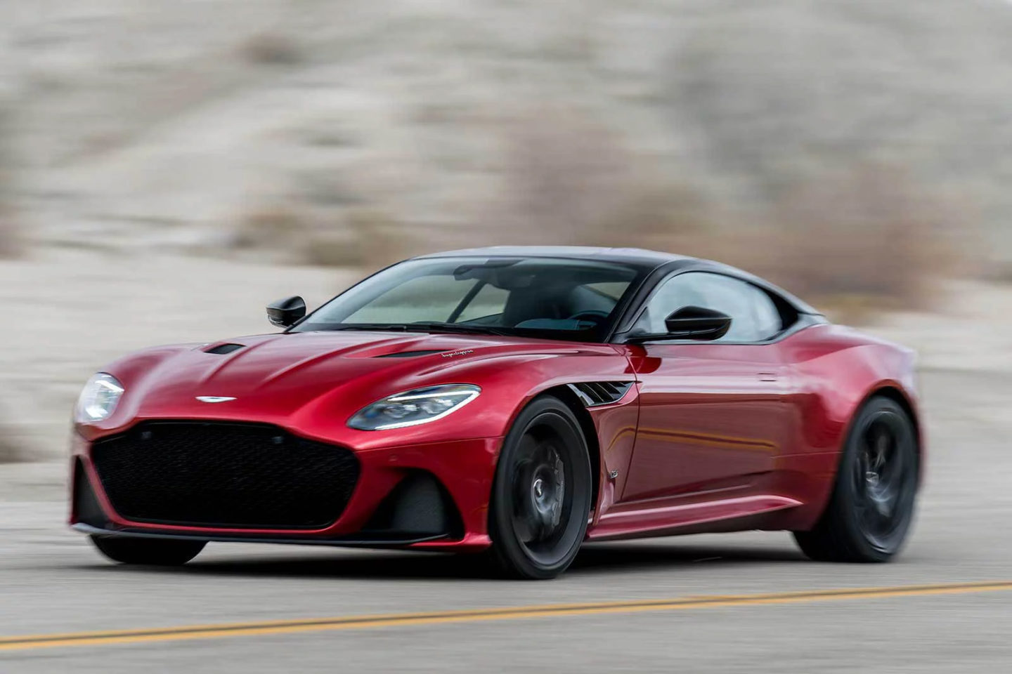 Aston Martin DBS Superleggera 2018