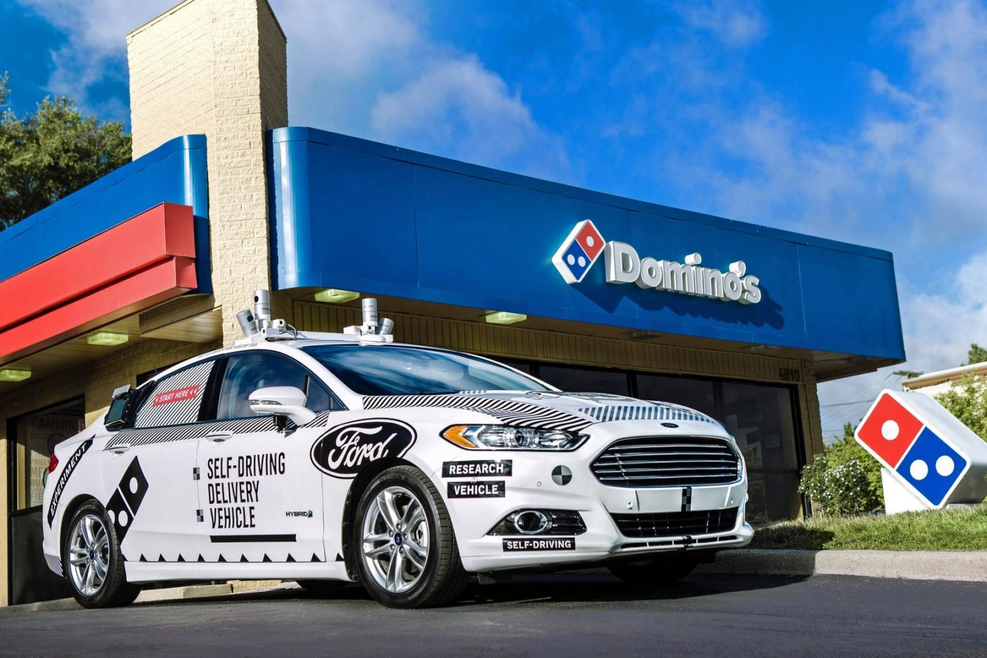 Ford Fusion Domino's