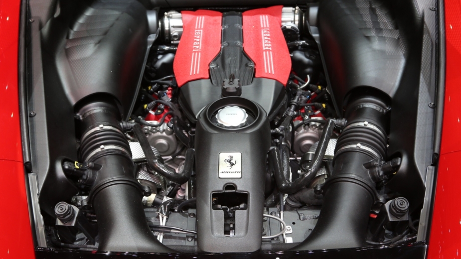 Ferrari 488 3.9 V8