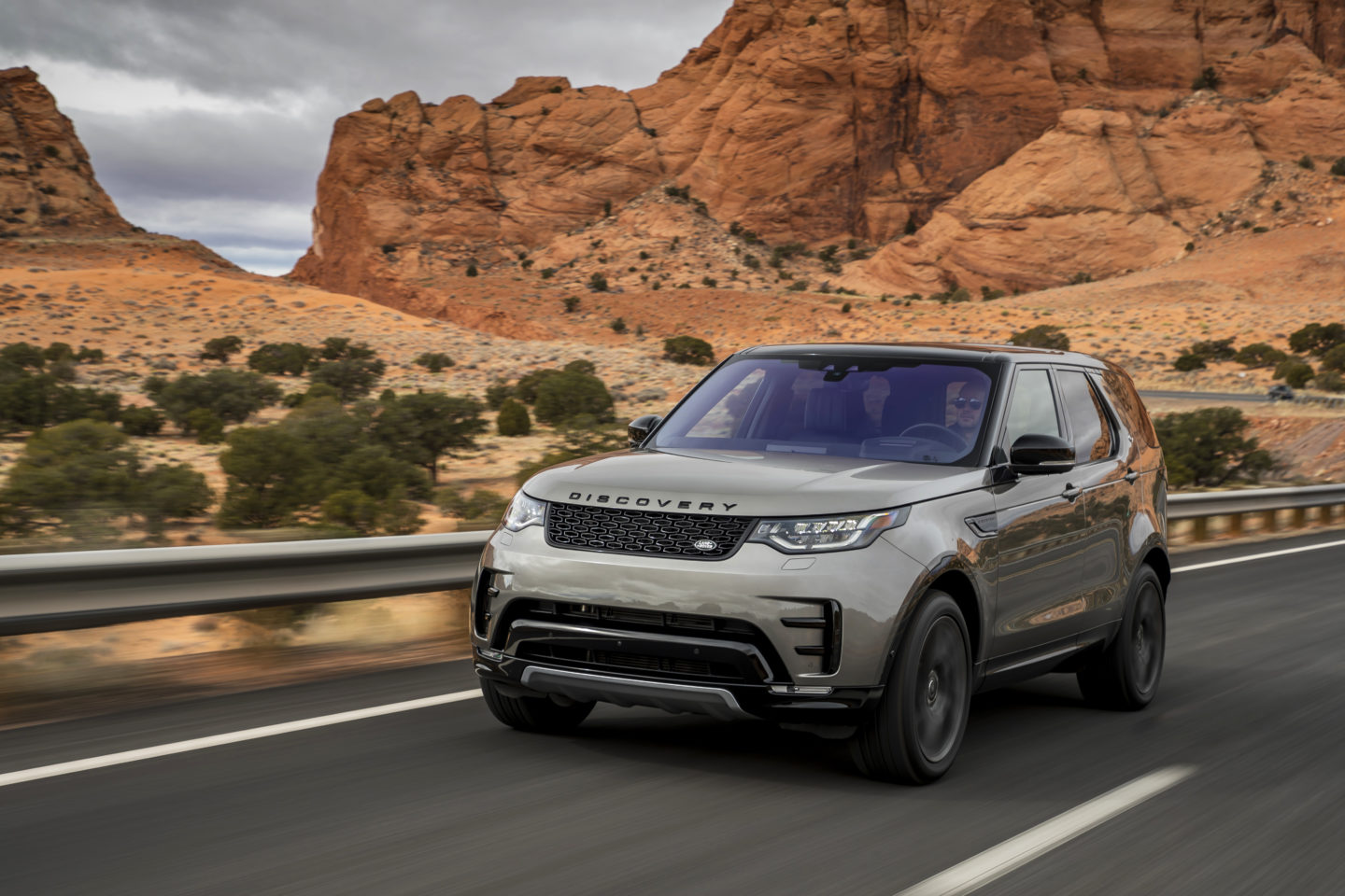 Land Rover Discovery 2018