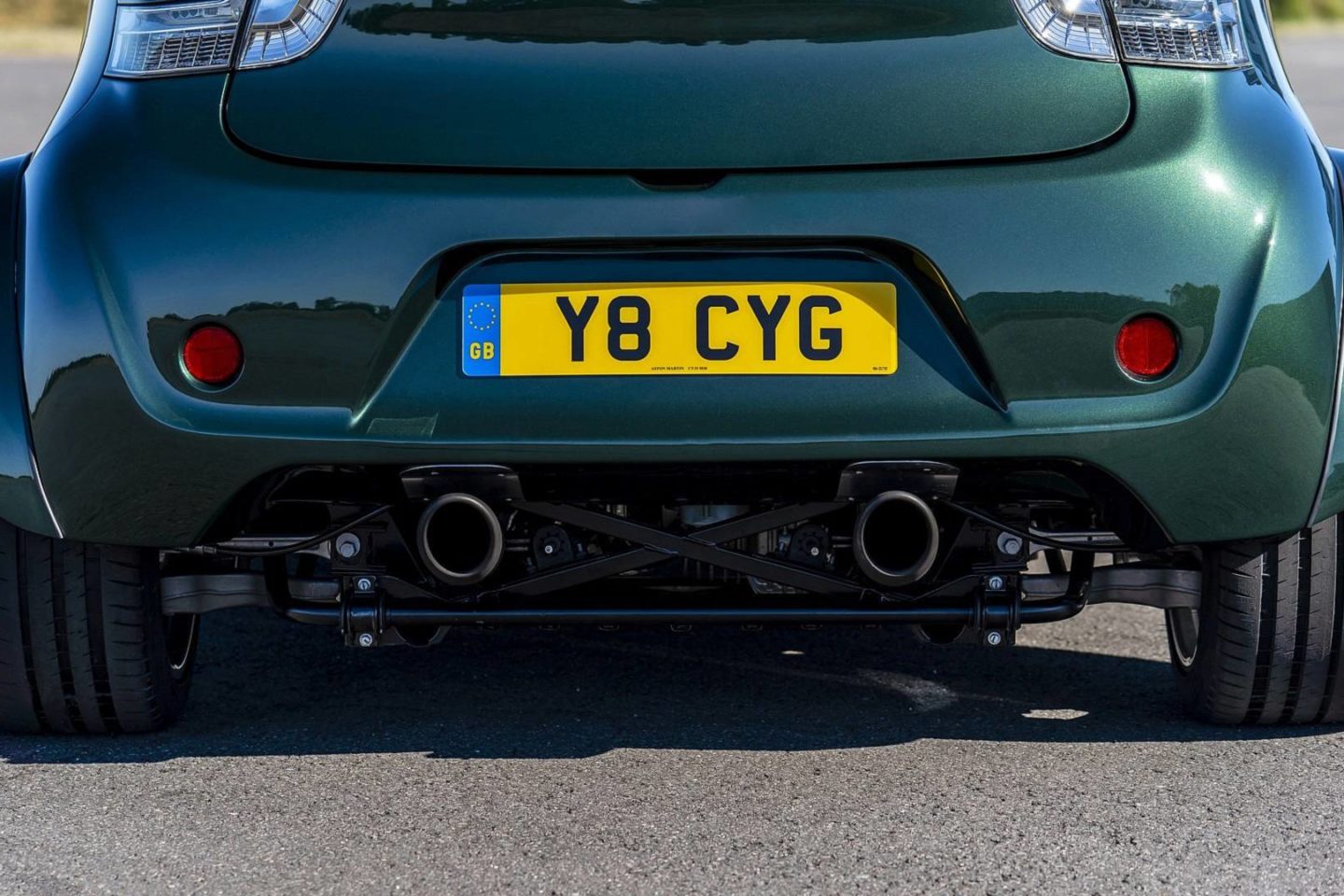 Aston Martin Cygnet V8