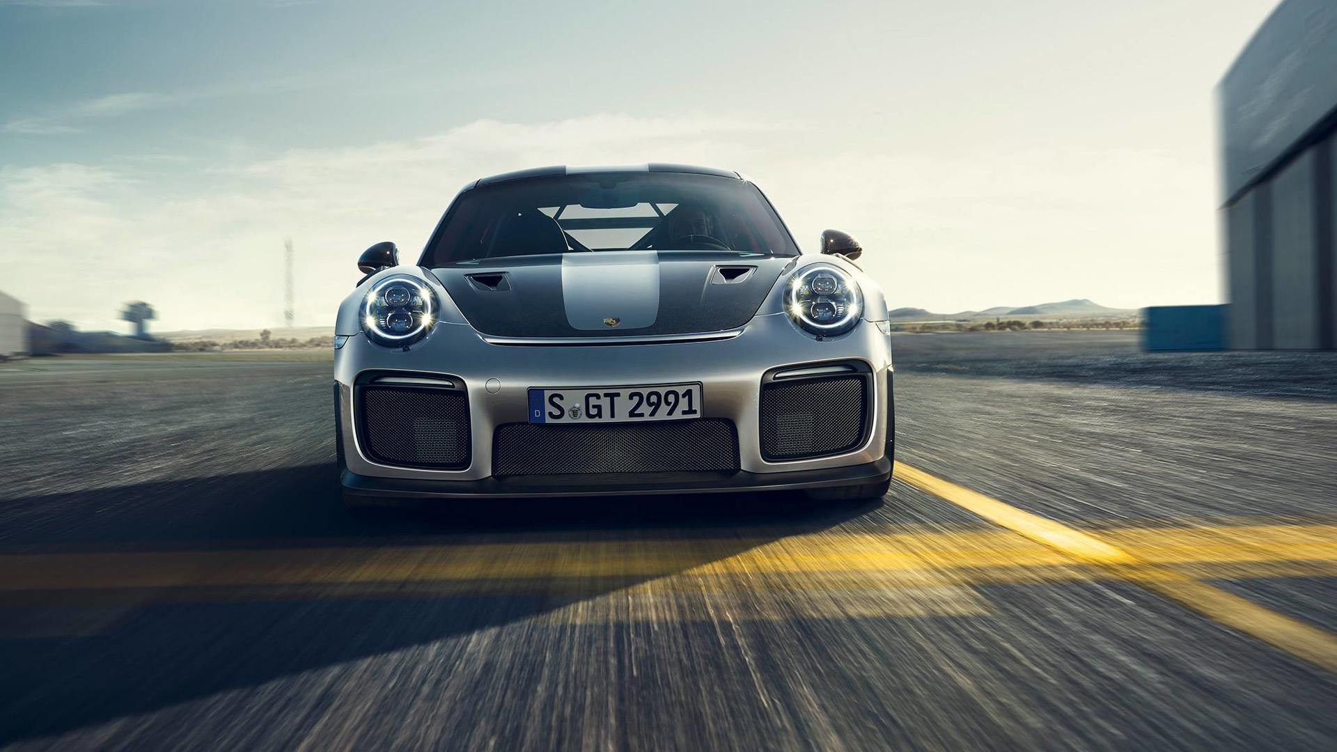 Porsche 911 GT2 RS 2018