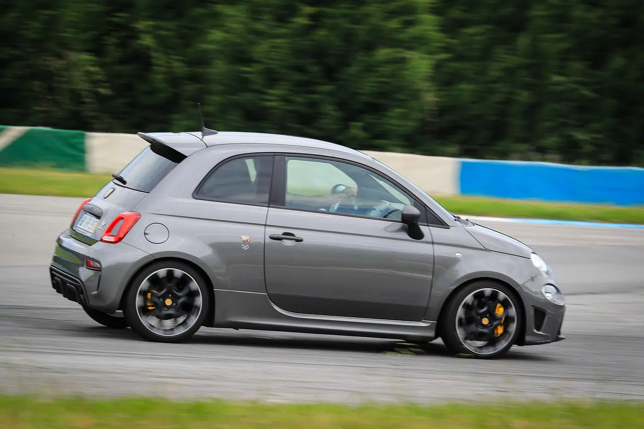 Abarth 595 competizione