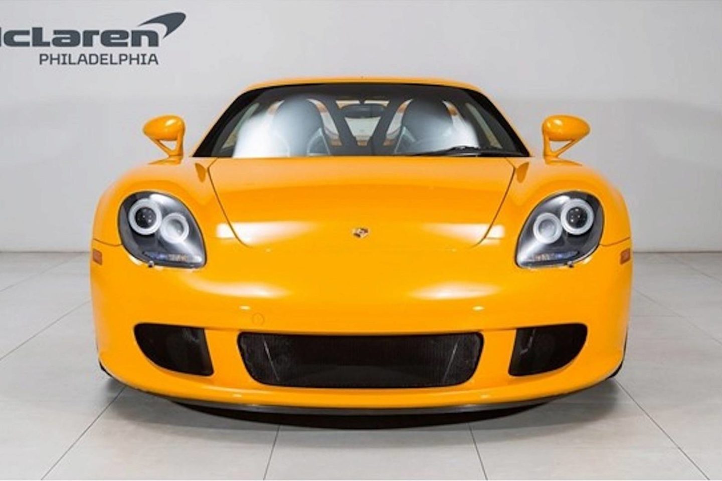 Porsche Carrera GT Amarelo