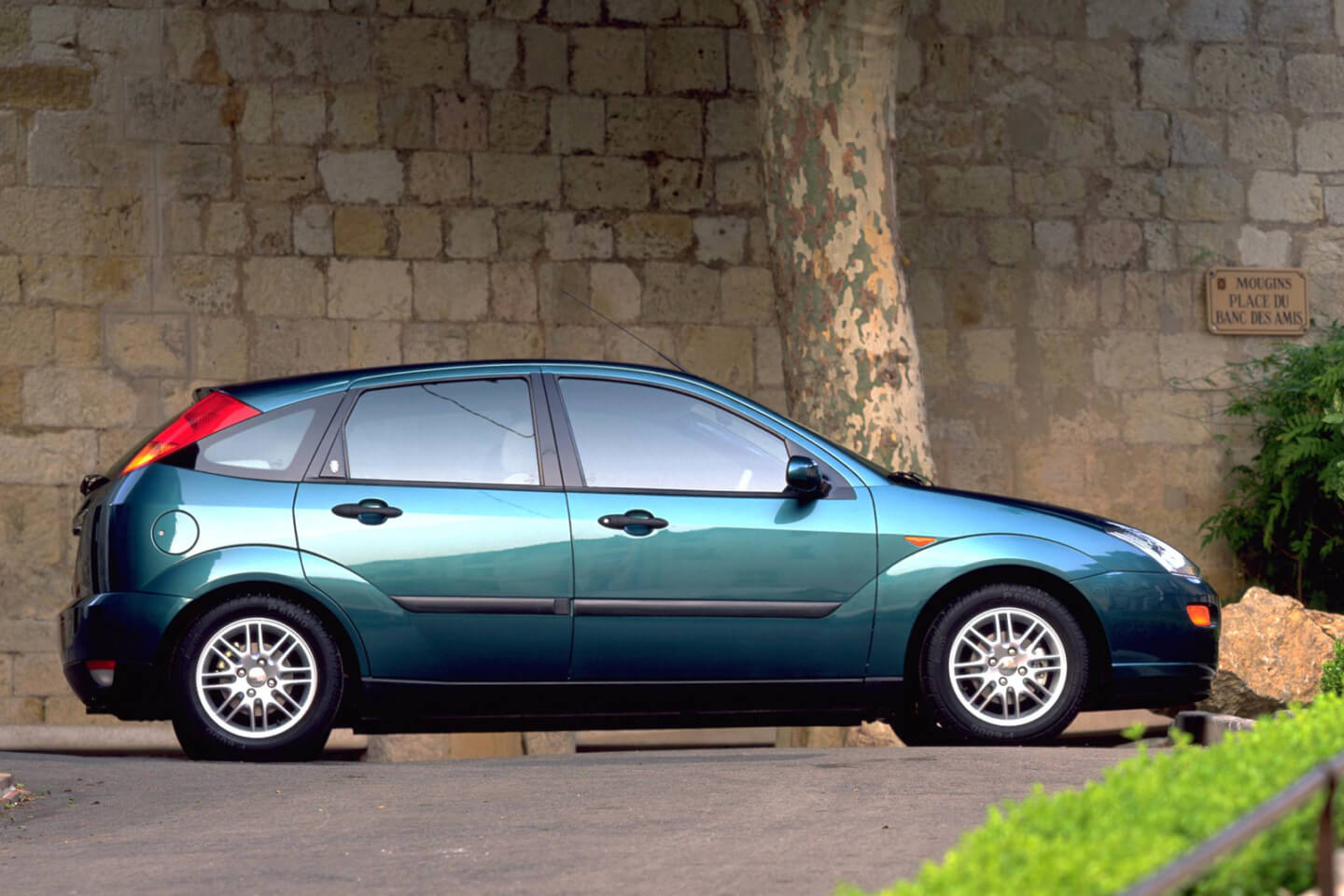 Ford Focus I — 1998-2004