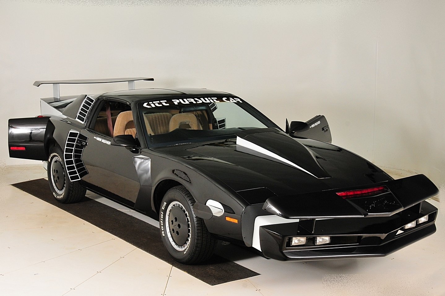 KITT Super Pursuit Mode