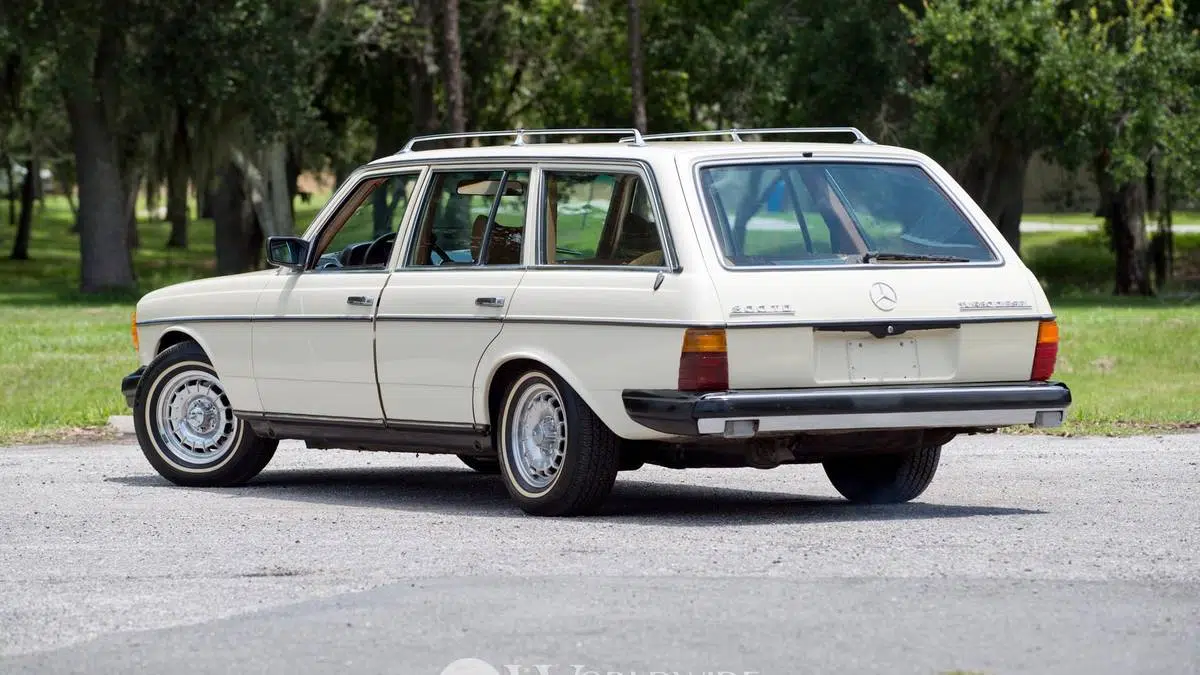 Mercedes 300 TD Lennon 2018