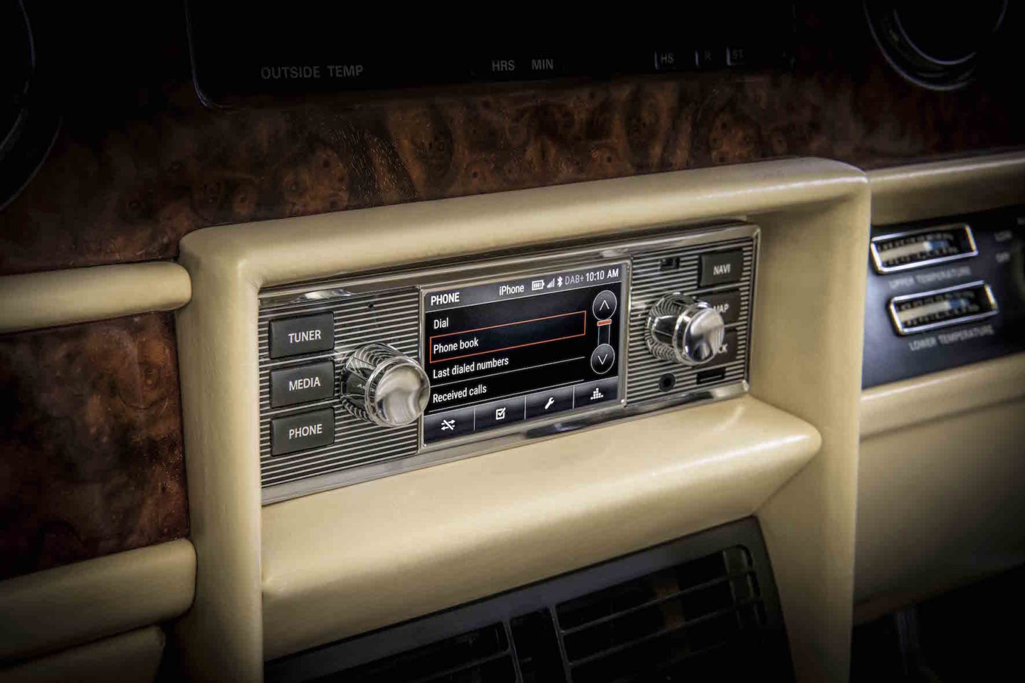 JLR Classic Infotainment 2018