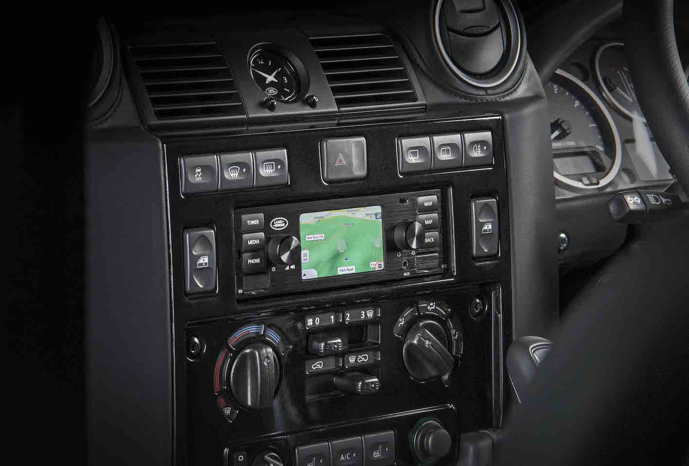 JLR Classic Infotainment 2018